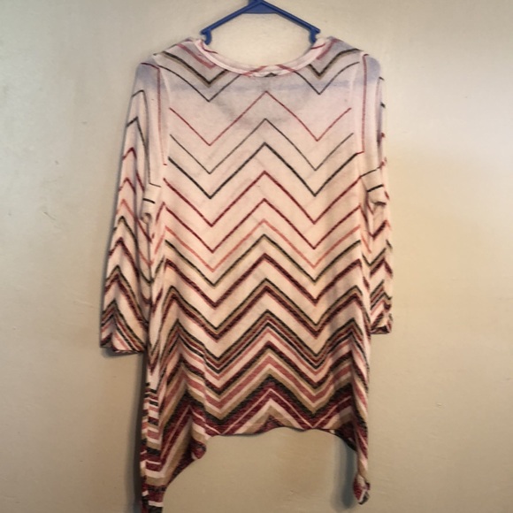 New Directions- Size L- lightweight Sweater - Picture 4 of 4